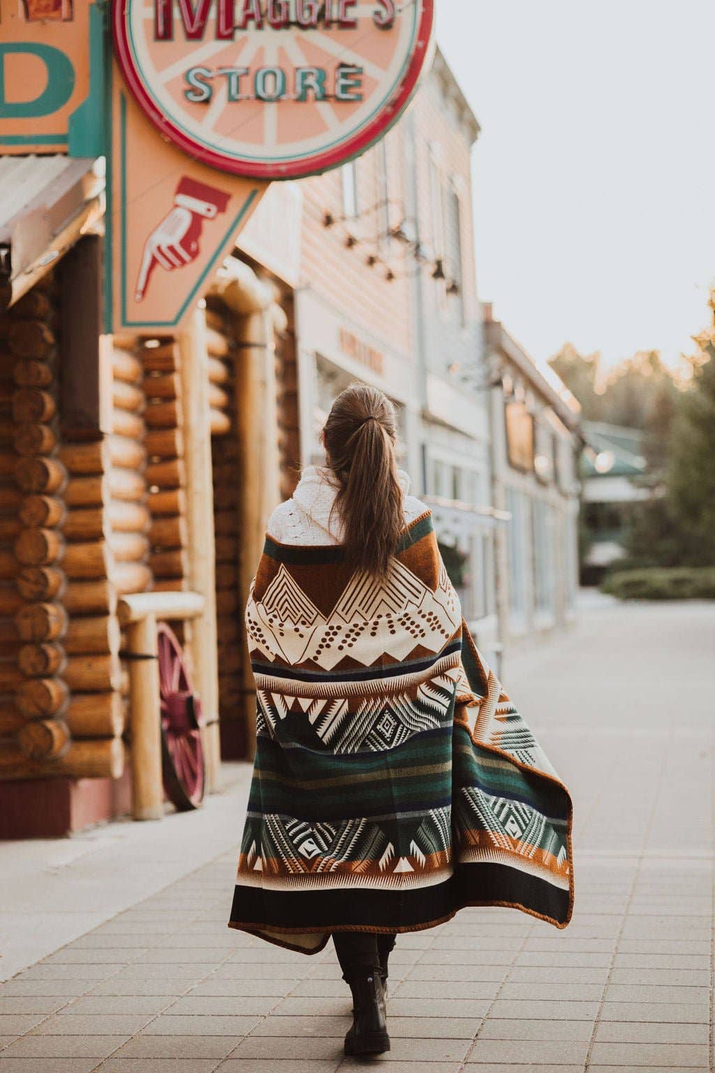 Aztek Mountain Alpaka Blanket | Meraki Movement