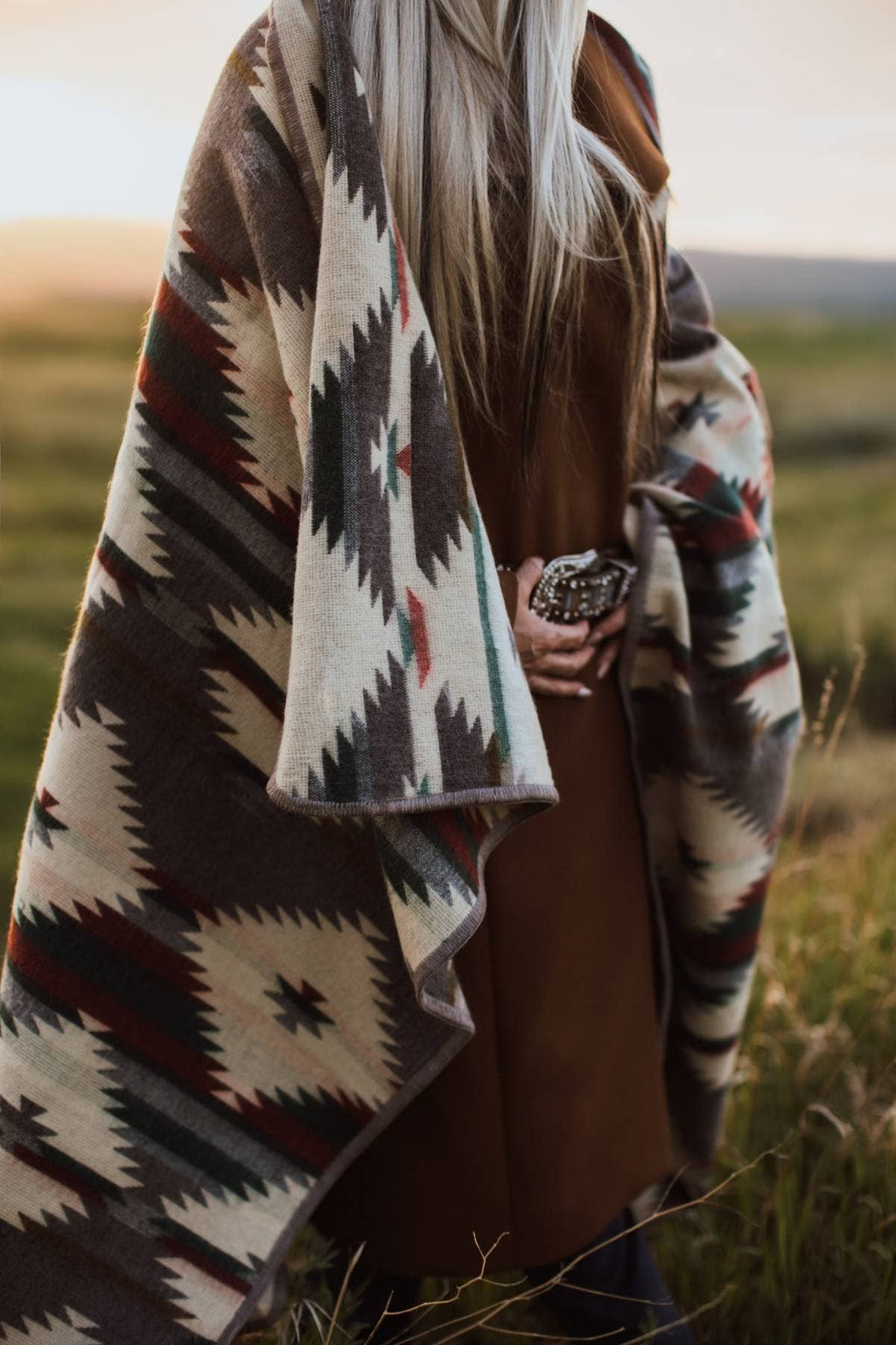 Inca Cloud Alpaca Blanket Fair Trade handcrafted in Ecuador | Meraki Movement