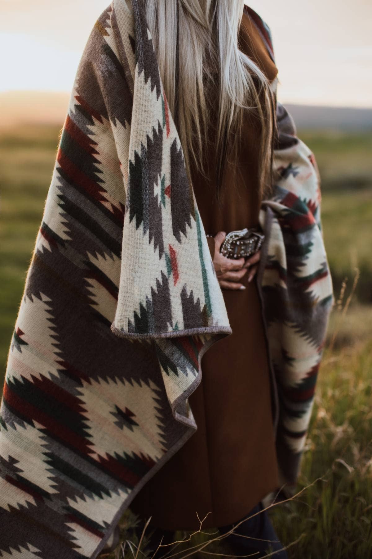 Inca Cloud Alpaca Blanket Fair Trade handcrafted in Ecuador | Meraki Movement