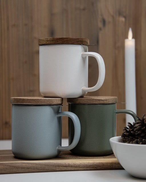 Teetasse JULIET Weiss - aus Steinzeug mit Holzdeckel und Edelstahl-Teesieb 300 ml | Ogo Living