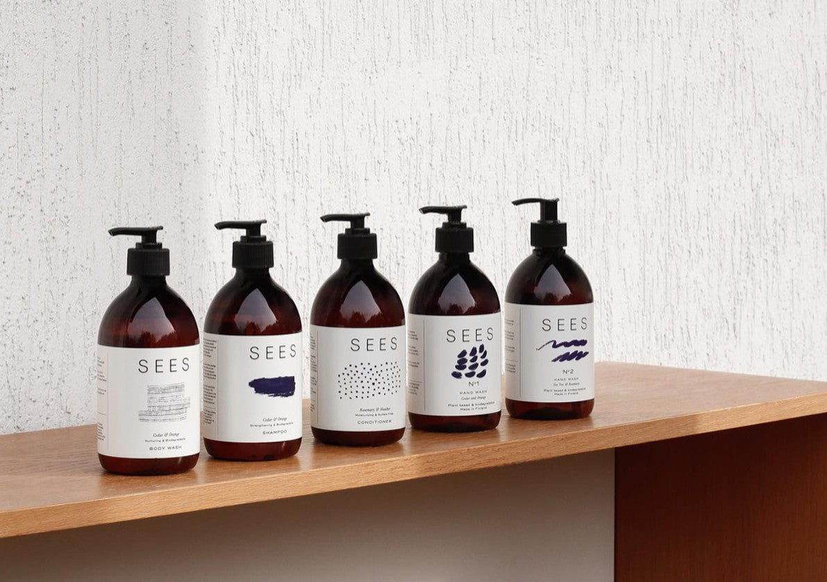 Produit SEES dans une mise en scène naturelle
