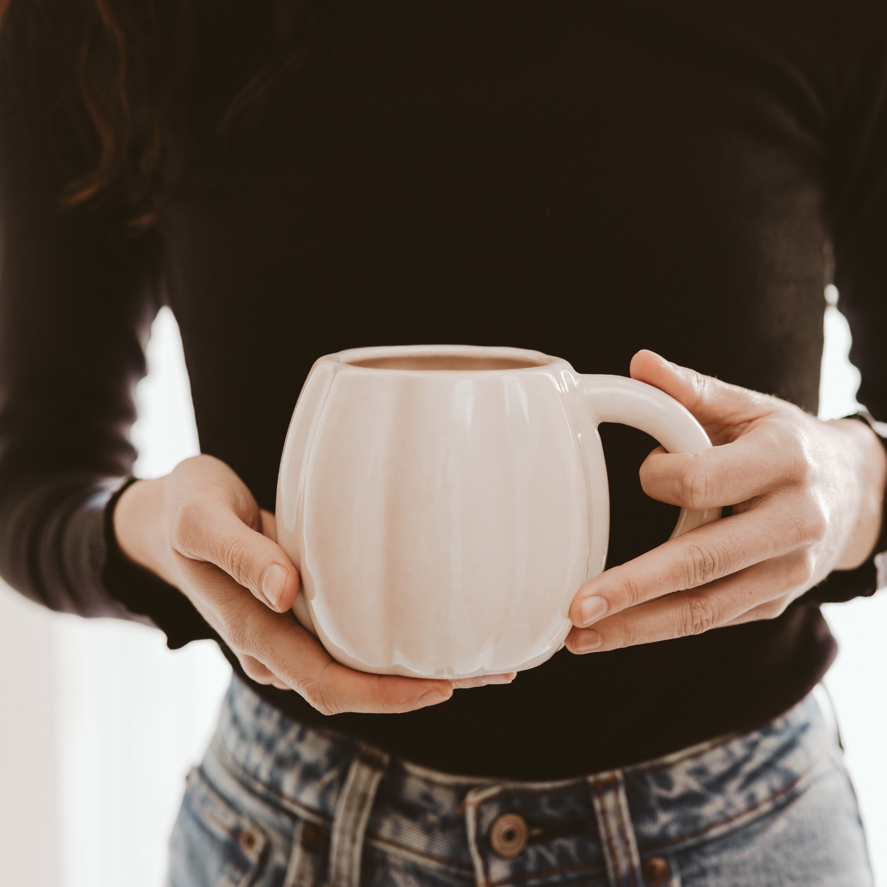 Kaffeebecher in Kürbisform