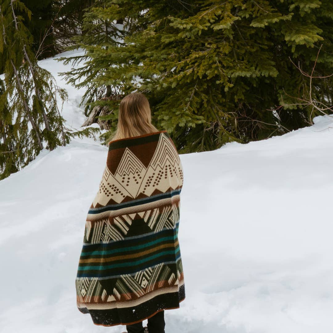 Aztek Mountain Alpaka Blanket | Meraki Movement